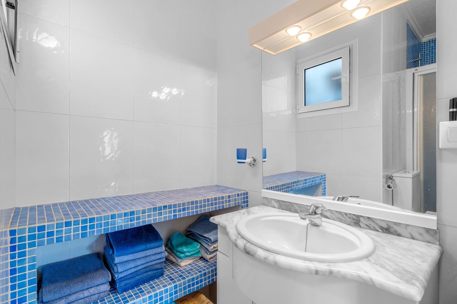 Chalet de 4 habitaciones en Punta Prima en venta con piscina - 485.000 € (Ref: 9325550)