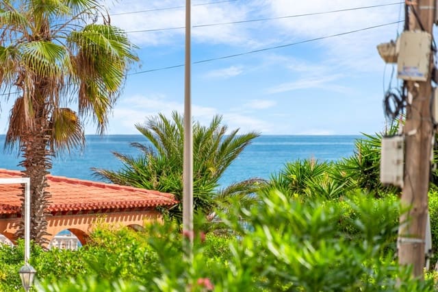 4 makuuhuone Huvila myytävänä paikassa Punta Prima, Torrevieja mukana uima-altaan - 485 000 € (Ref: 9325550)