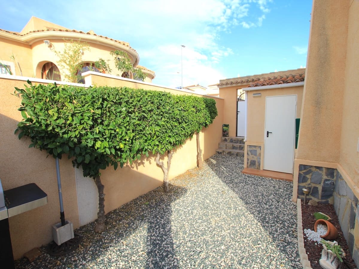 4 bedroom Villa for sale in Atalaya Park - € 365,000 (Ref: 9326698)