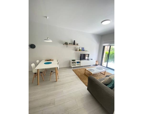 Apartamento de 2 habitaciones en Villamartin, Orihuela en venta - 250.000 € (Ref: 9329681)