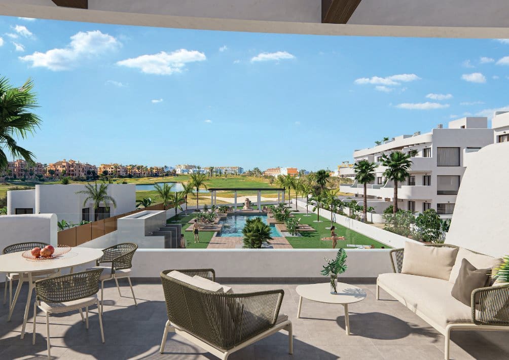 2 soveværelse Lejlighed til salg i Los Alcazares med swimmingpool garage - € 344.900 (Ref: 9363050)