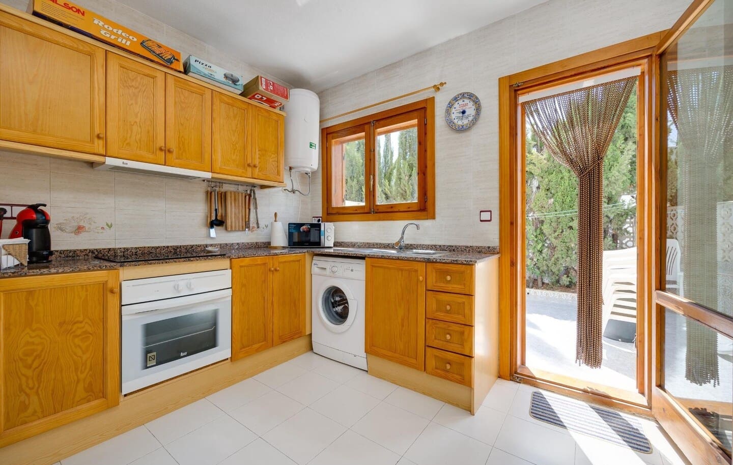 3 makuuhuone Omakotitalo myytävänä paikassa La Mata - 199 900 € (Ref: 9370350)