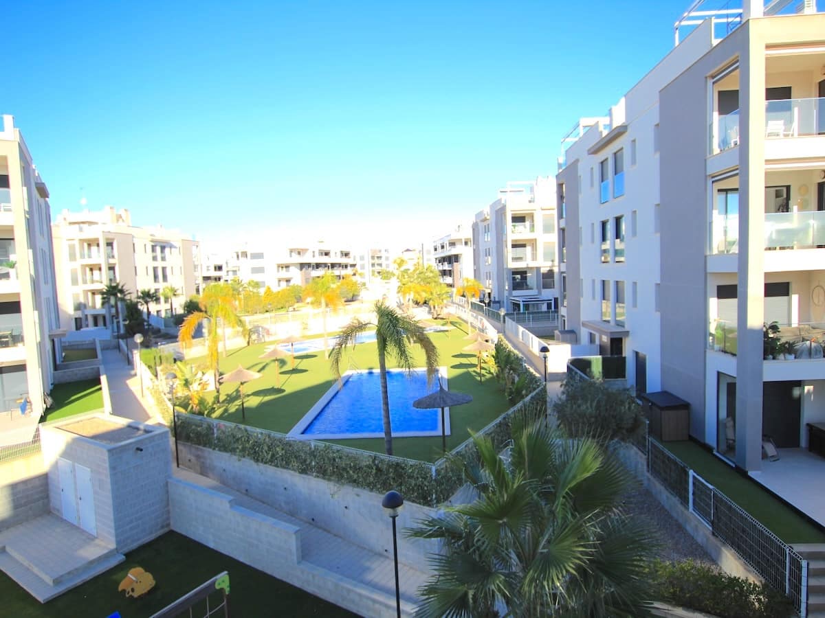 2 quarto Apartamento para venda em Villamartin - 235 000 € (Ref: 9404730)