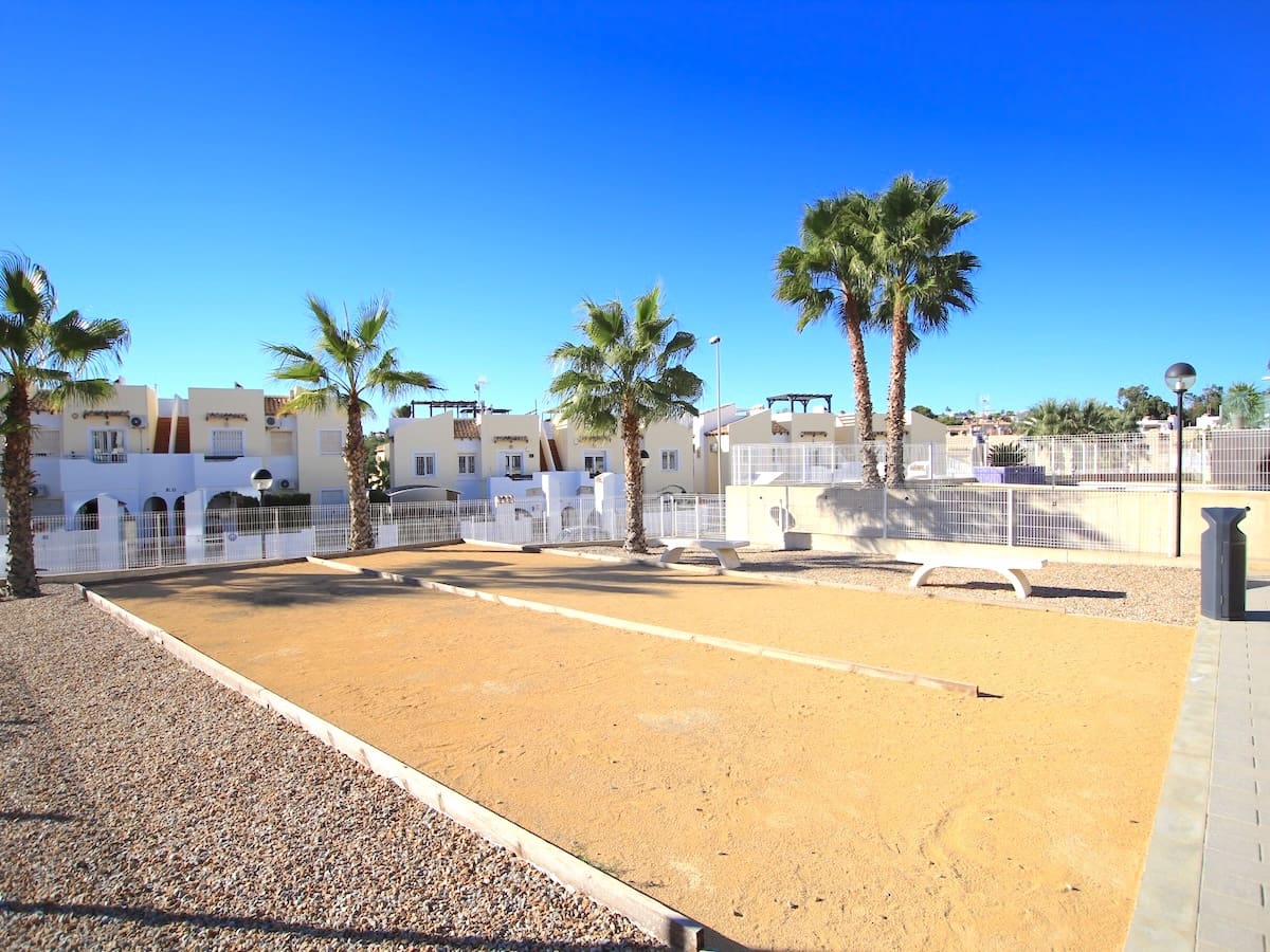 2 quarto Apartamento para venda em Villamartin - 235 000 € (Ref: 9404730)