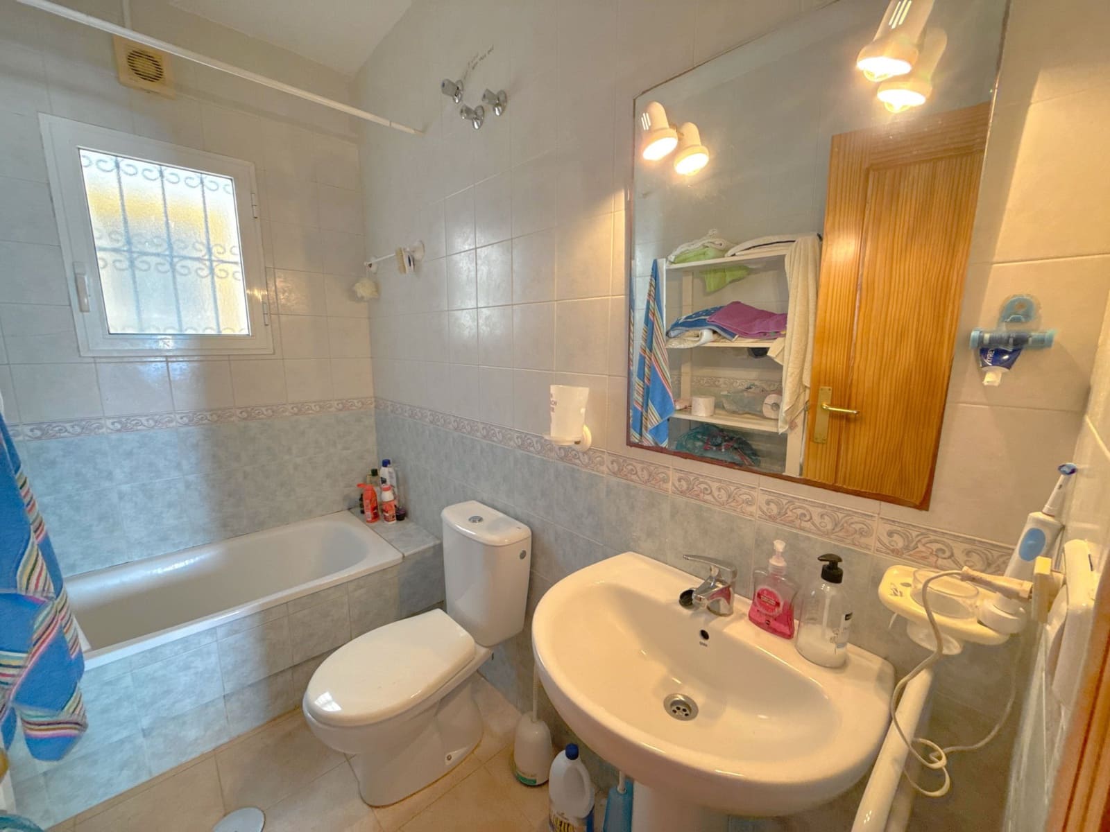 2 soveværelse Lejlighed til salg i La Zenia - € 169.950 (Ref: 9414801)