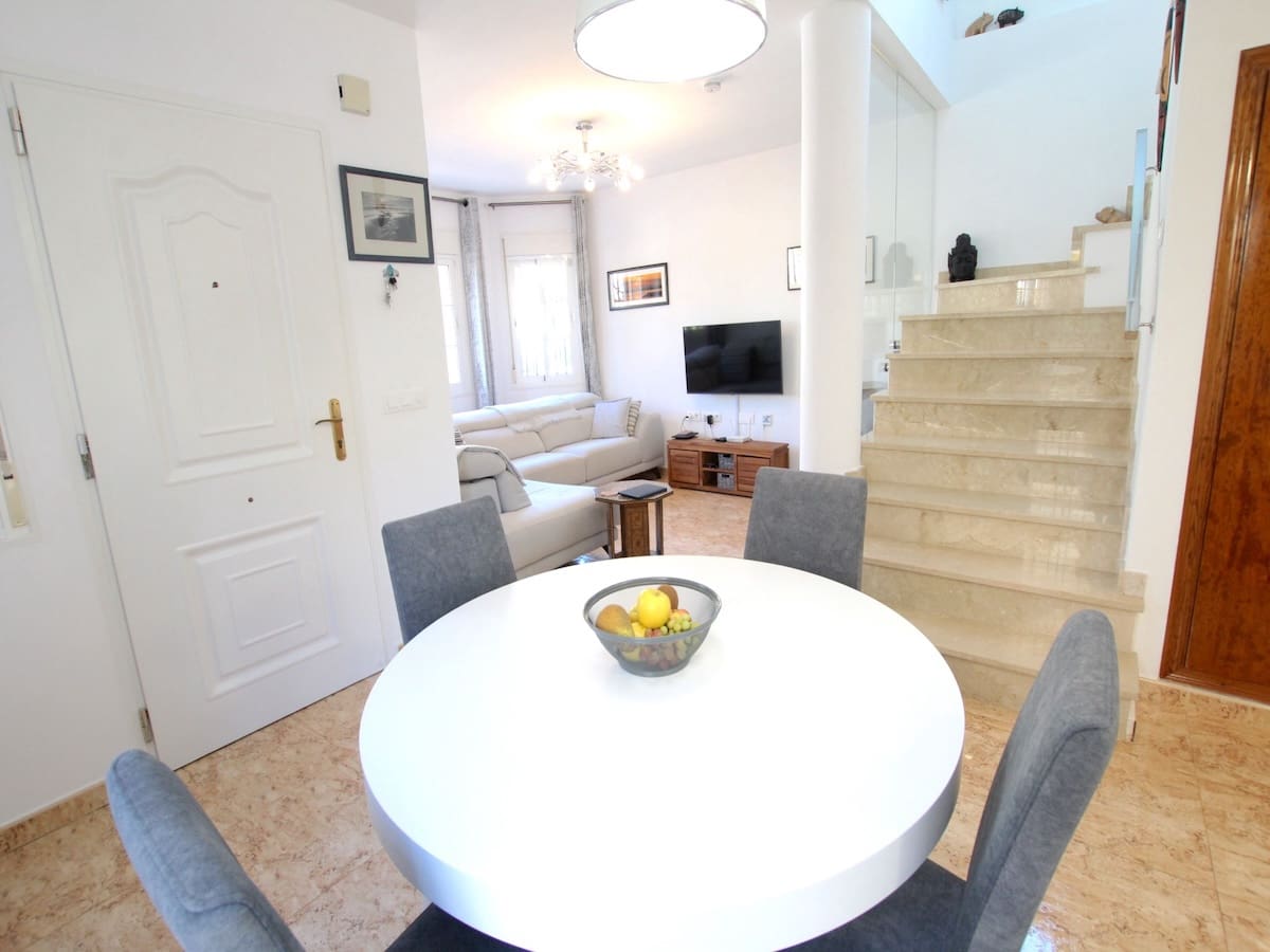 3 soveværelse Villa til salg i El Raso - € 265.000 (Ref: 9421517)