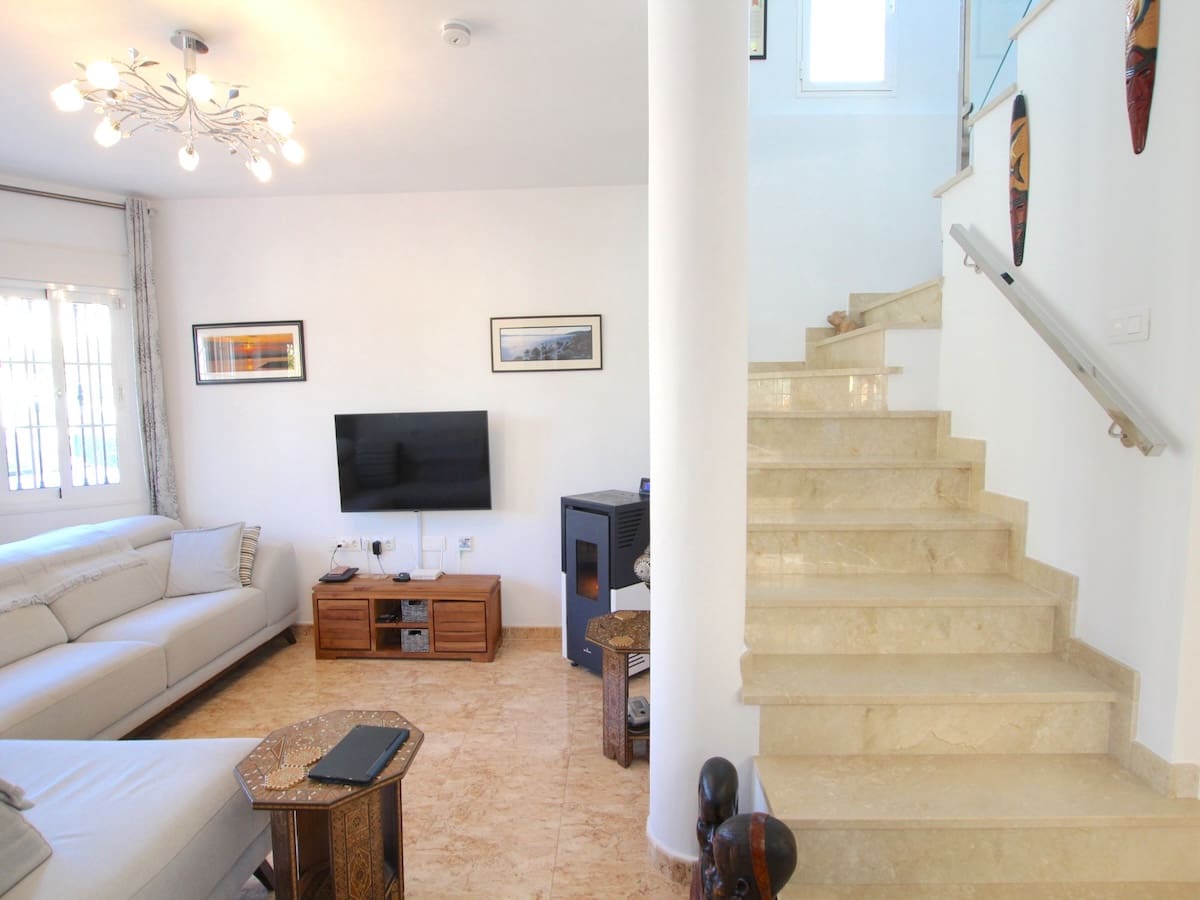 3 soveværelse Villa til salg i El Raso - € 265.000 (Ref: 9421517)