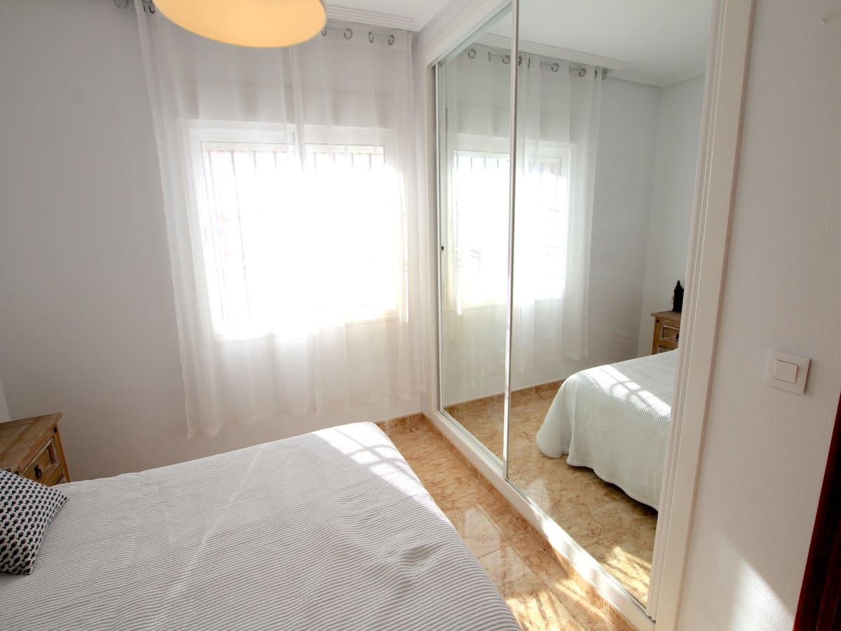 3 soveværelse Villa til salg i El Raso - € 265.000 (Ref: 9421517)