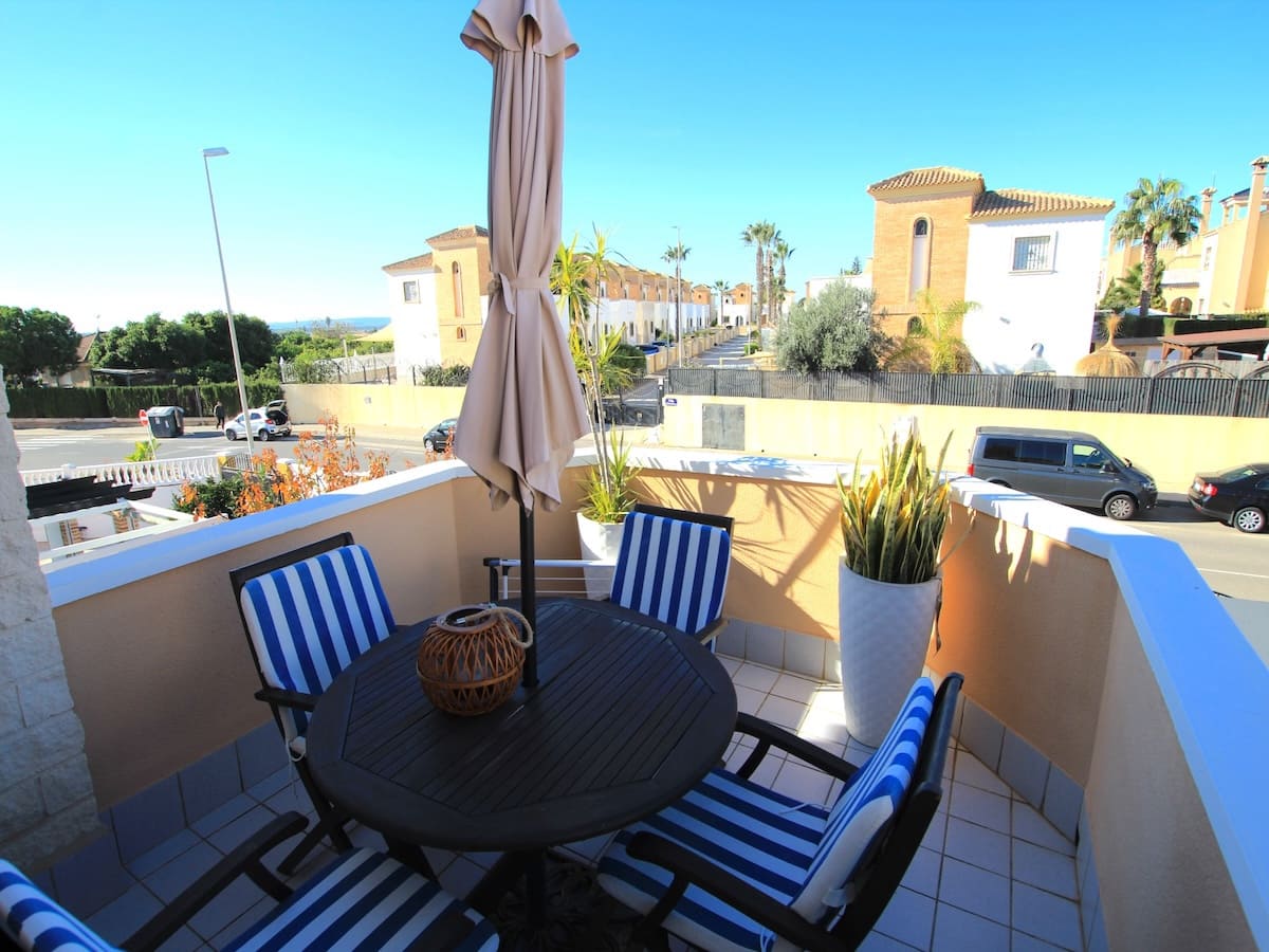 3 soveværelse Villa til salg i El Raso - € 265.000 (Ref: 9421517)