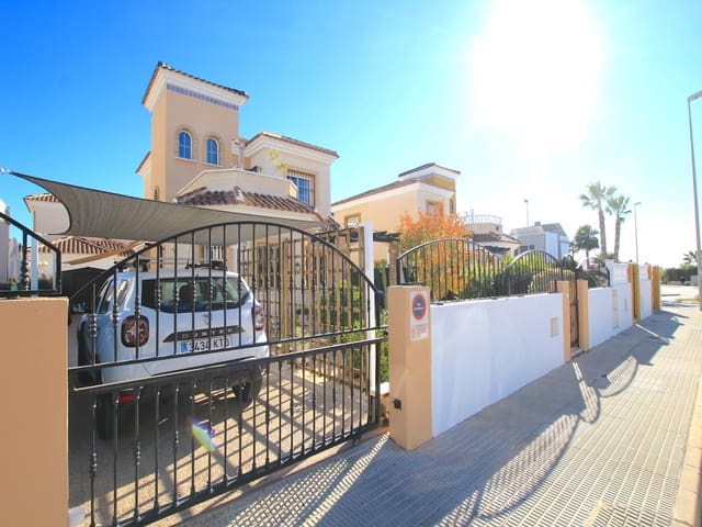 3 bedroom Villa for sale in El Raso, Guardamar del Segura - € 265,000 (Ref: 9421517)