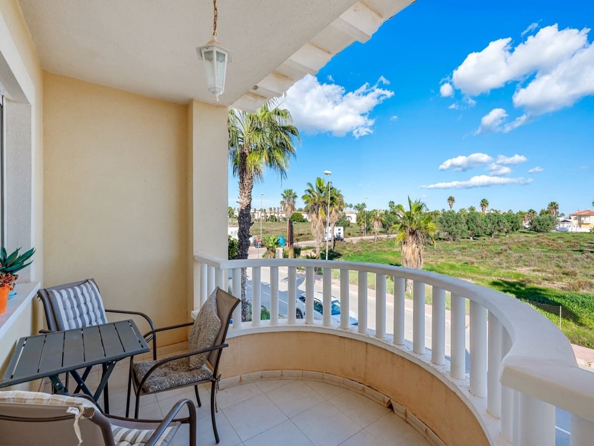 2 bedroom Apartment for sale in Dona Pepa - € 169,000 (Ref: 9428900)