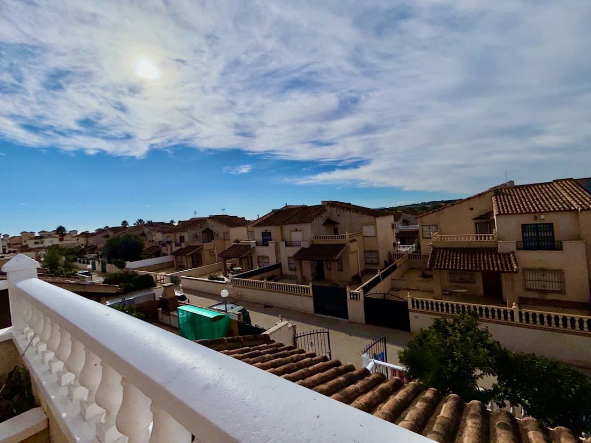 3 bedroom Townhouse for sale in Lo Crispin - € 170,000 (Ref: 9431336)