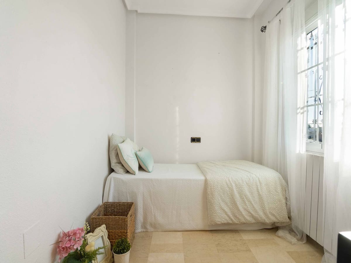 5 sypialnia Willa na sprzedaż w Orihuela Costa z basenem - 350 000 € (Ref: 9432460)