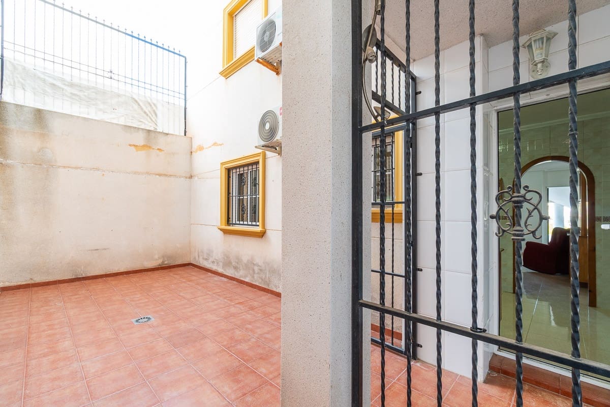 2 soverom Leilighet til salgs i Cabo Roig - € 140 000 (Ref: 9432461)