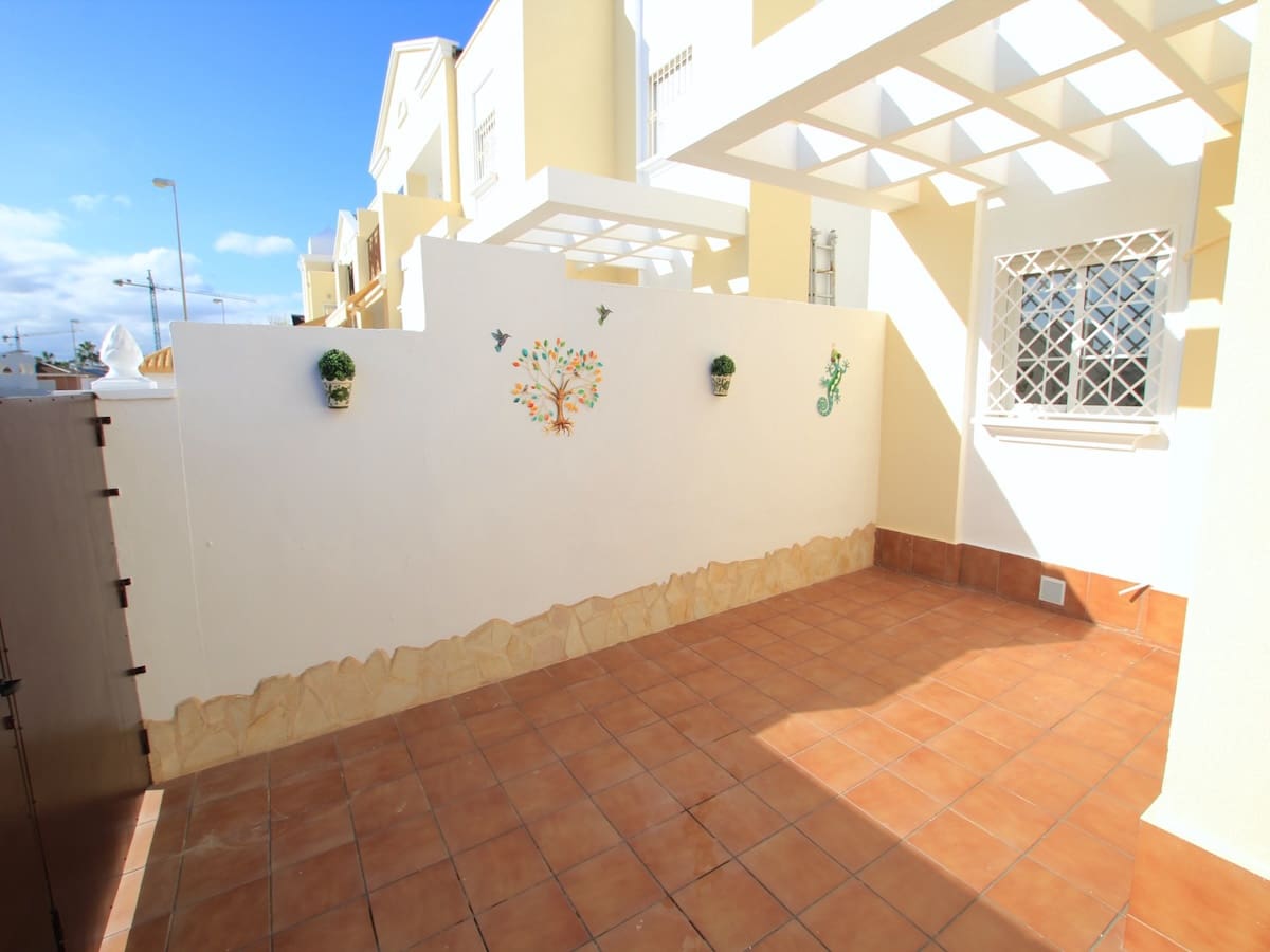 3 chambre Villa/Maison à vendre à Dona Pepa - 225 000 € (Ref: 9454753)