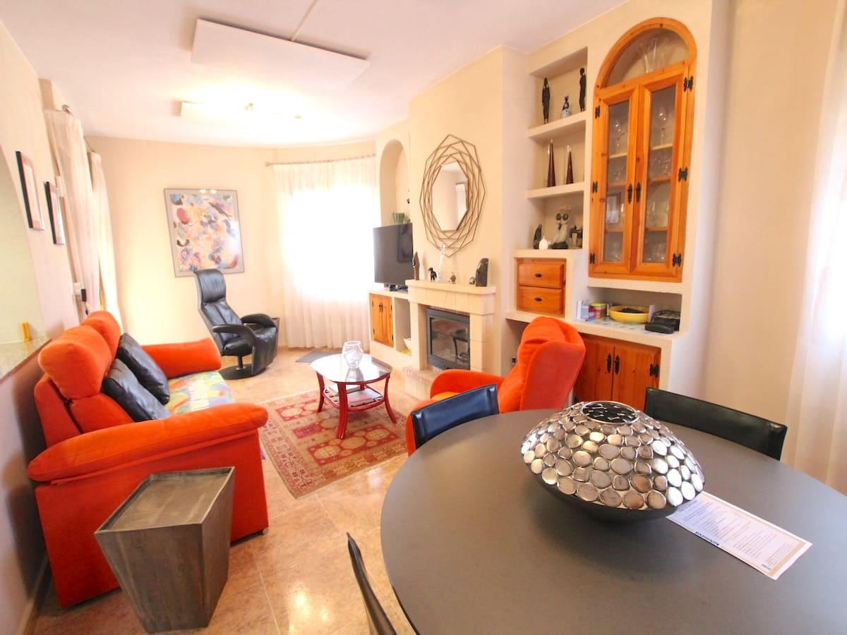 3 bedroom Villa for sale in Ciudad Quesada with pool - € 330,000 (Ref: 9500790)