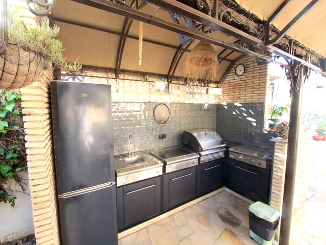 3 soverom Villa til salgs i Ciudad Quesada, Rojales med svømmebasseng - € 330 000 (Ref: 9500790)