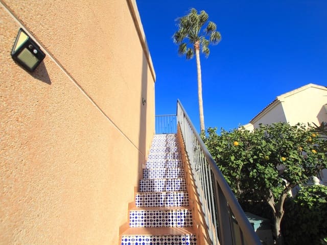 3 soverom Villa til salgs i Ciudad Quesada, Rojales med svømmebasseng - € 330 000 (Ref: 9500790)