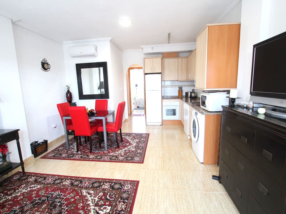 2 bedroom Apartment for sale in Formentera del Segura - € 99,950 (Ref: 9503490)