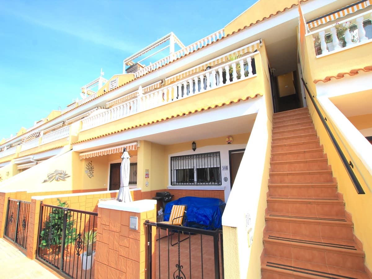 2 bedroom Apartment for sale in Formentera del Segura - € 99,950 (Ref: 9503490)