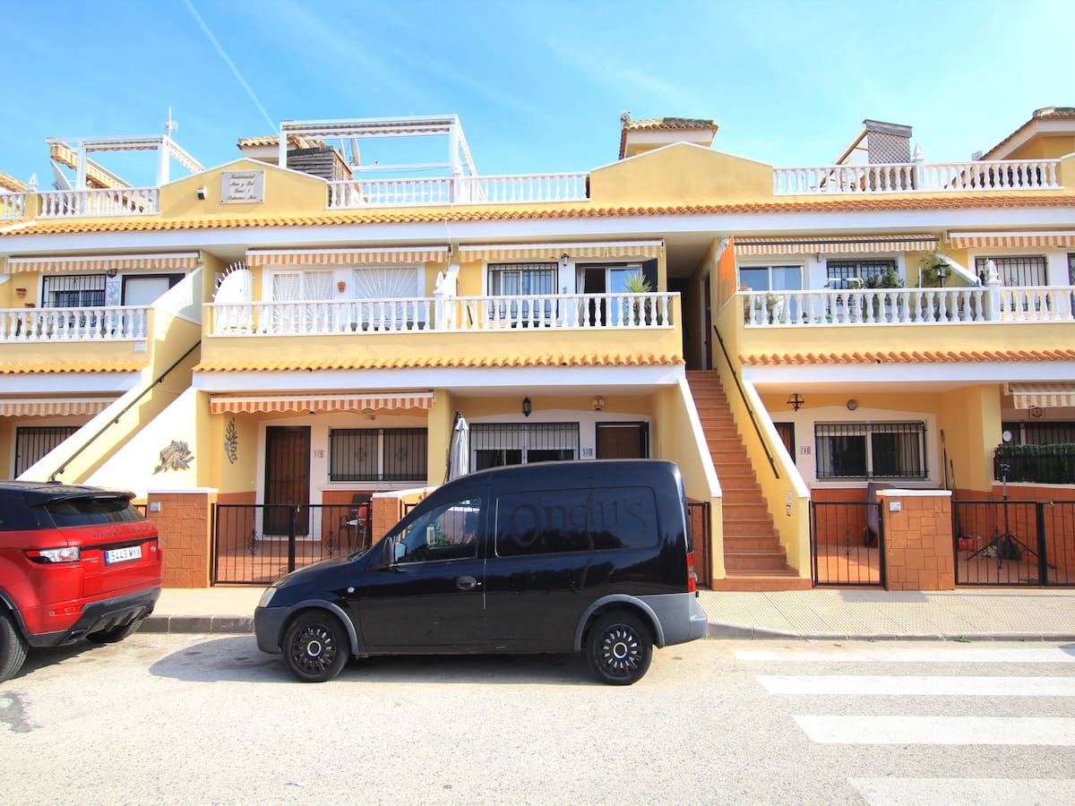 2 bedroom Apartment for sale in Formentera del Segura - € 99,950 (Ref: 9503490)