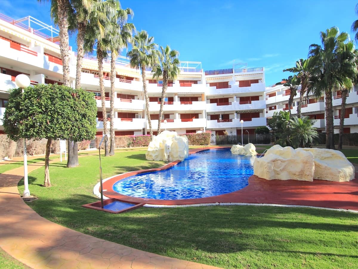 2 bedroom Apartment for sale in Playa Flamenca - € 169,950 (Ref: 9516553)