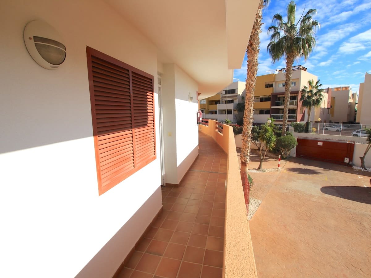 2 bedroom Apartment for sale in Playa Flamenca - € 169,950 (Ref: 9516553)