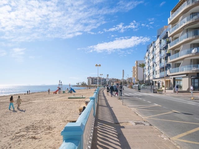 2 makuuhuone Huoneisto myytävänä paikassa Playa de los Locos, Torrevieja - 185 000 € (Ref: 9525307)