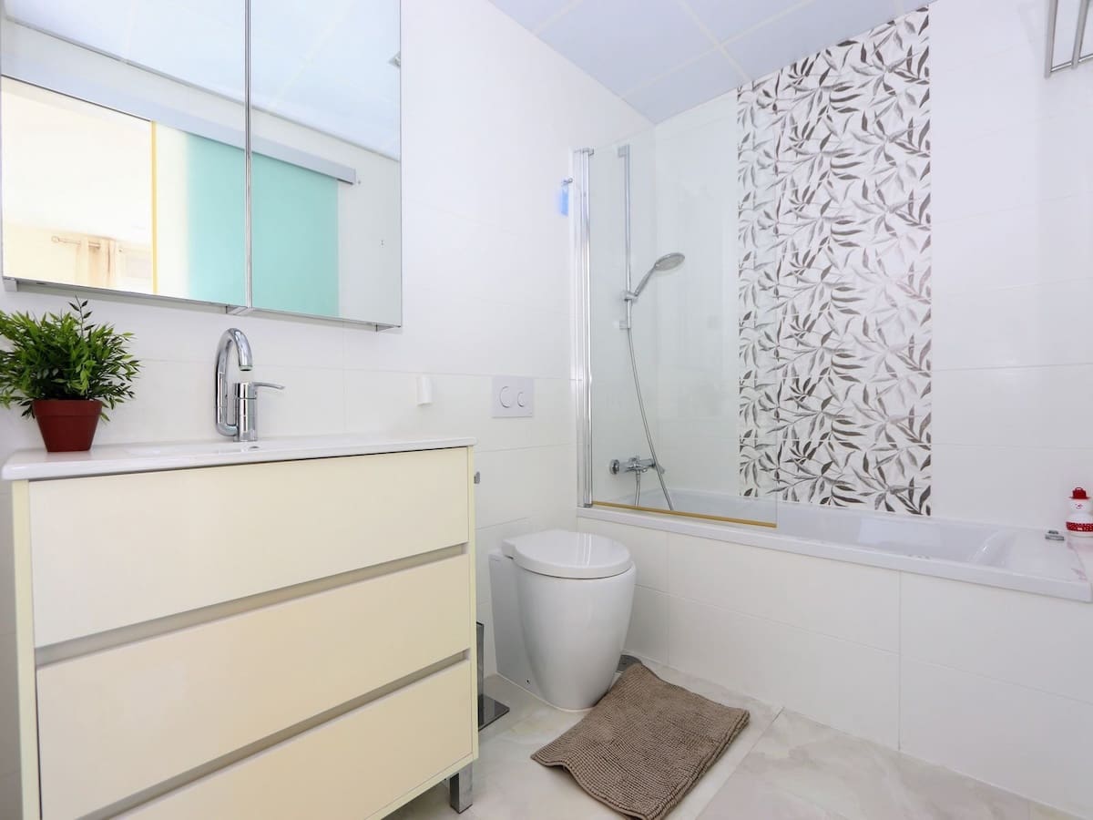 3 slaapkamer Villa te koop in Cabo Roig met zwembad - € 389.000 (Ref: 9532322)