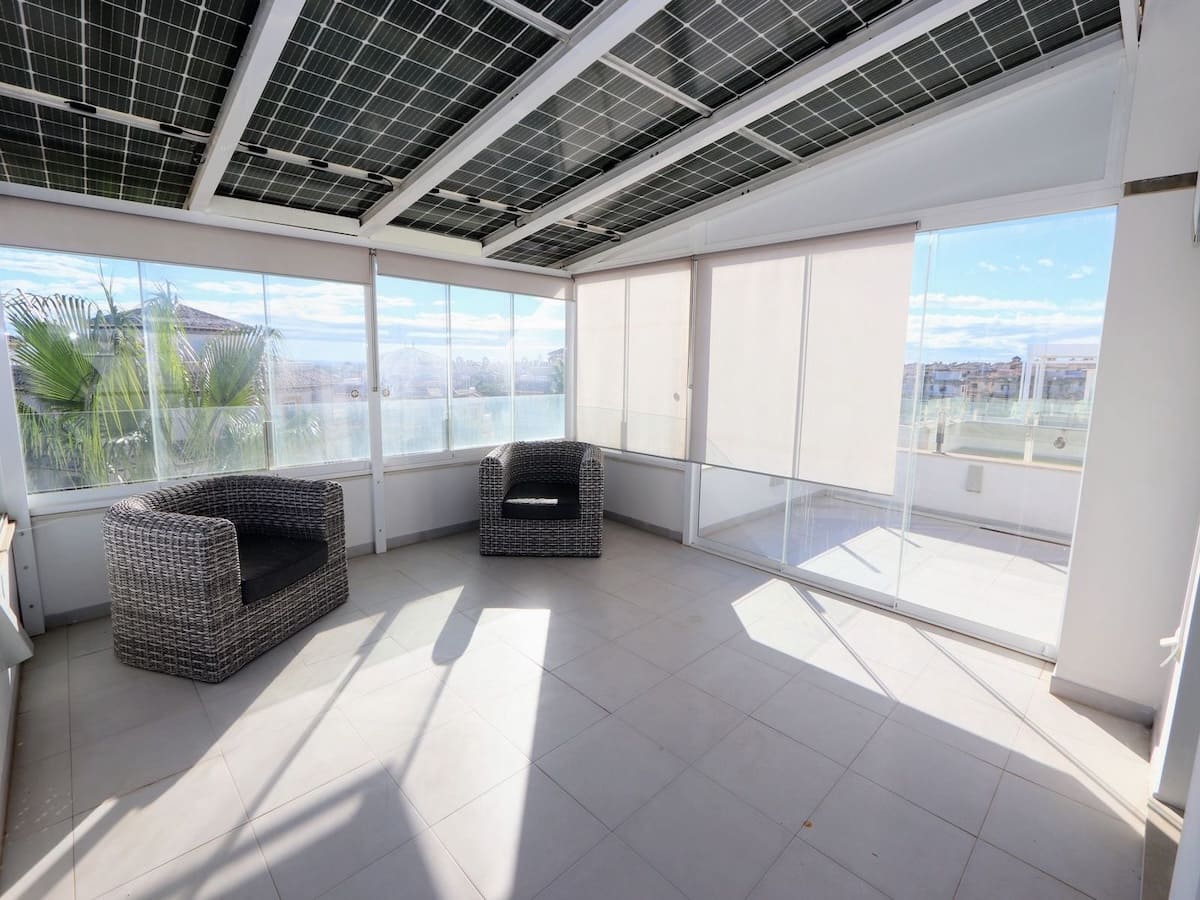 3 slaapkamer Villa te koop in Cabo Roig met zwembad - € 389.000 (Ref: 9532322)