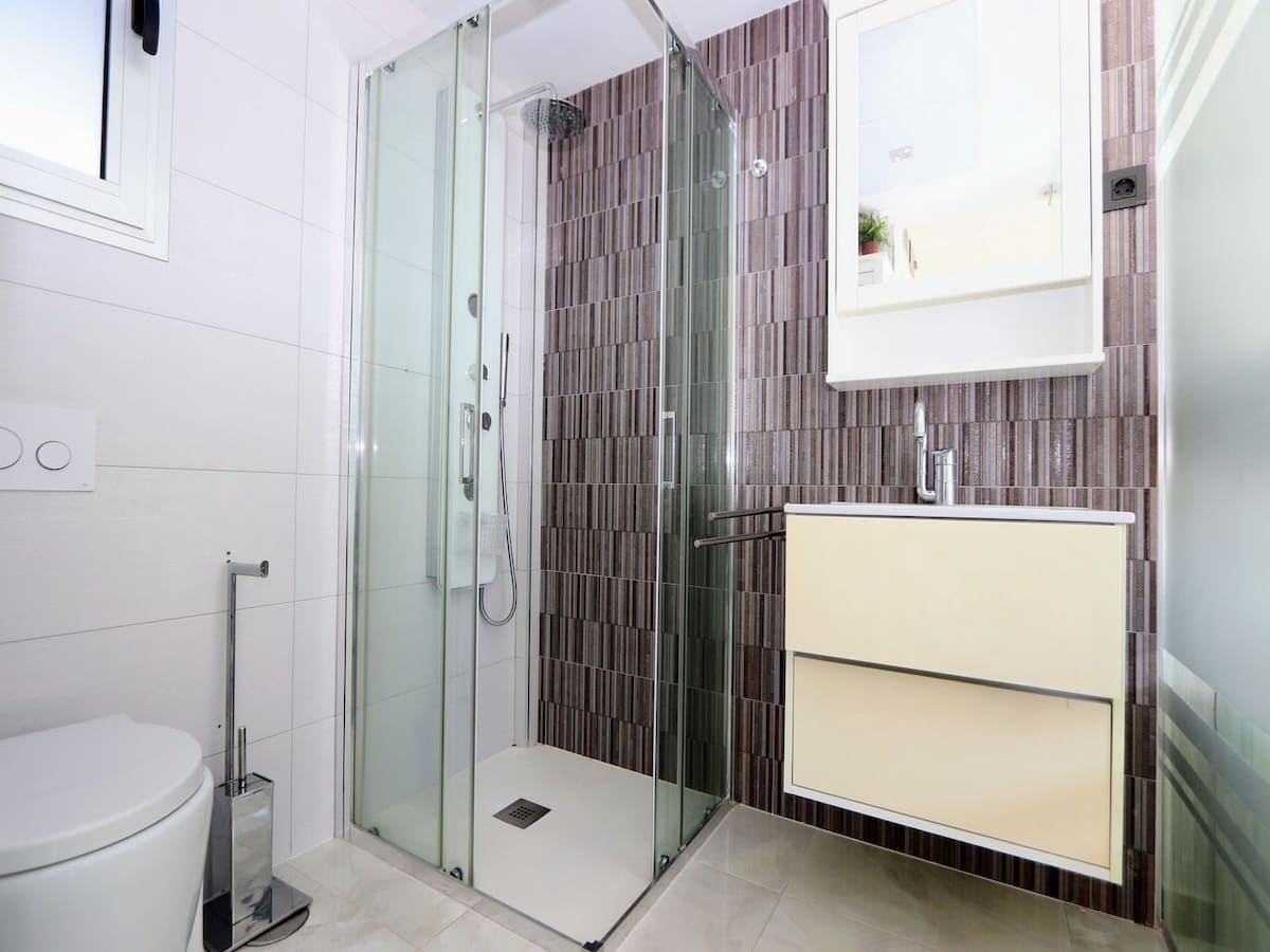 3 slaapkamer Villa te koop in Cabo Roig met zwembad - € 389.000 (Ref: 9532322)