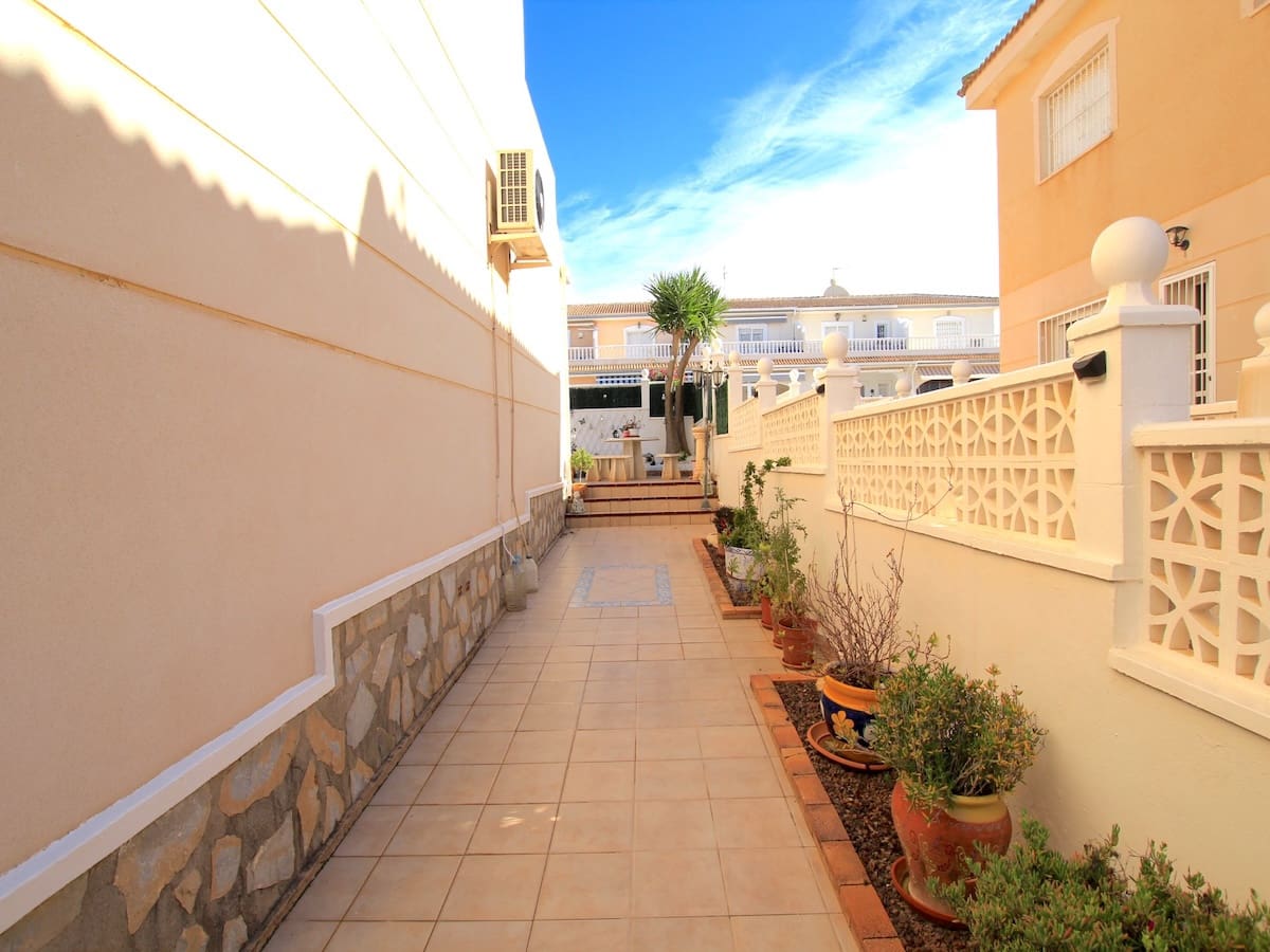 3 soverom Villa til salgs i Benijofar - € 252 000 (Ref: 9535009)