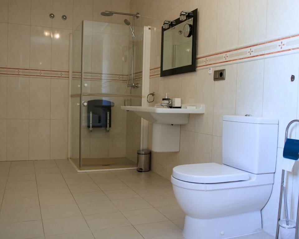 Chalet de 4 habitaciones en Ciudad Quesada en venta con piscina - 890.000 € (Ref: 9547143)