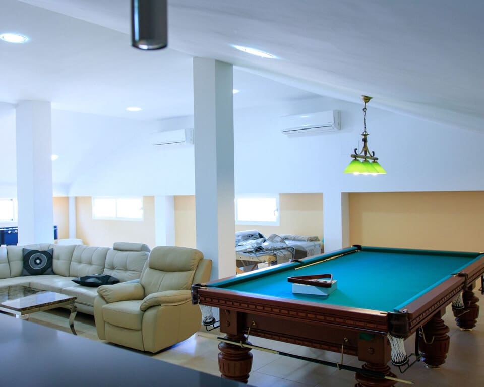 Chalet de 4 habitaciones en Ciudad Quesada en venta con piscina - 890.000 € (Ref: 9547143)