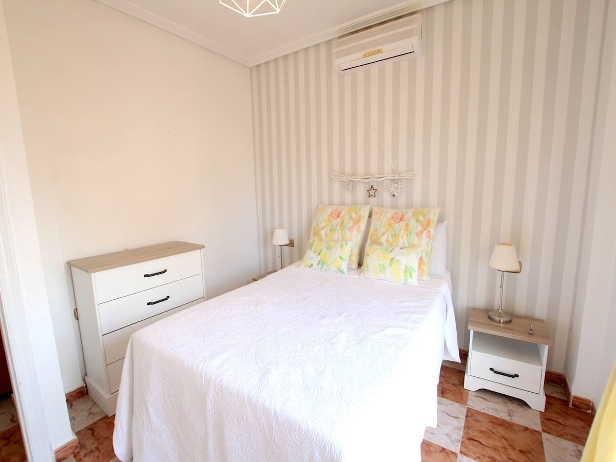 2 soveværelse Byhus til salg i Cabo Roig - € 199.950 (Ref: 9563770)