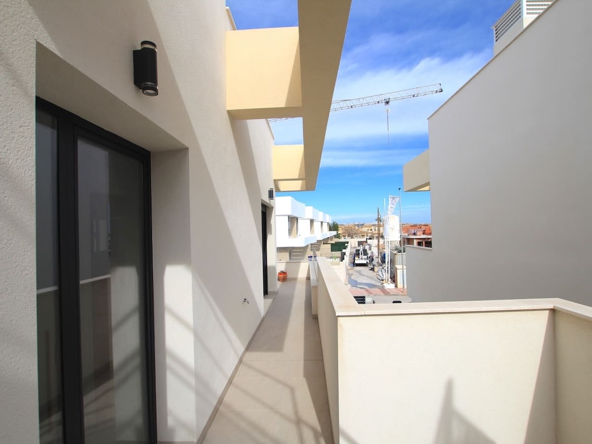 3 sypialnia Willa na sprzedaż w Los Montesinos z basenem - 387 500 € (Ref: 9564089)