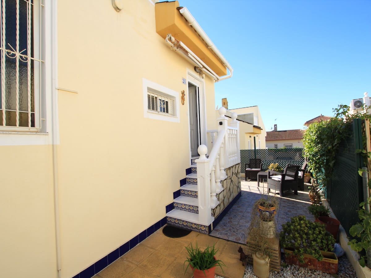 2 Zimmer Villa zu verkaufen in Benimar - 235.000 € (Ref: 9571490)