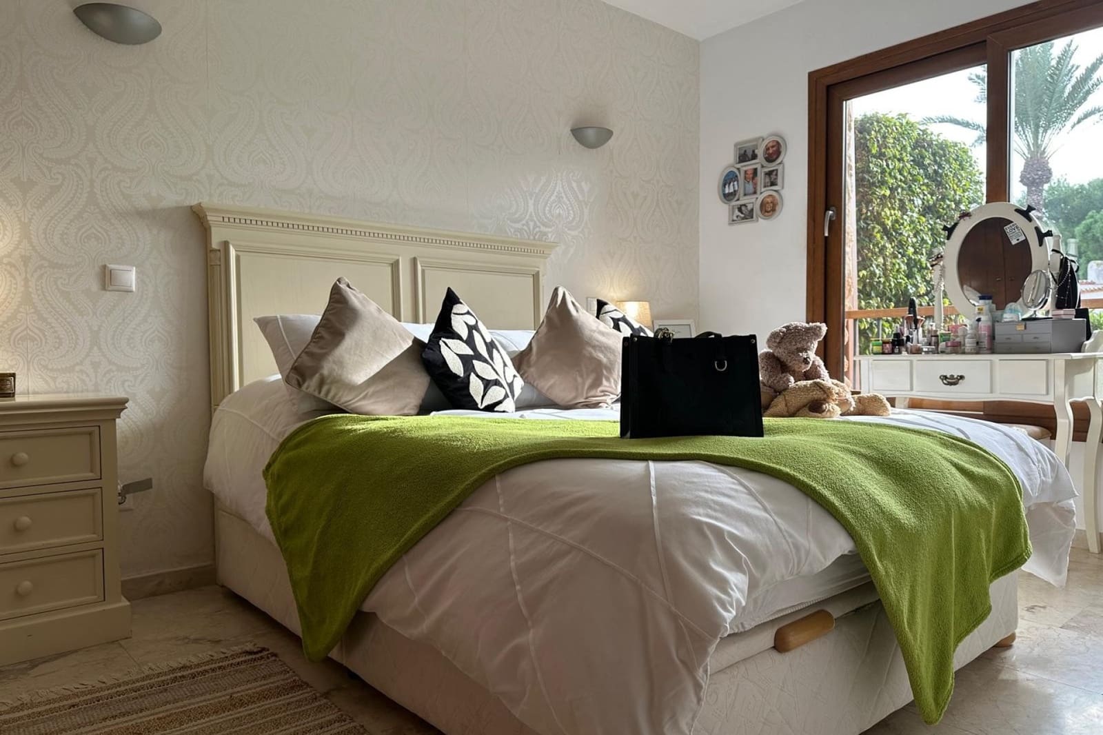 2 bedroom Apartment for sale in Punta Prima - € 289,995 (Ref: 9588494)