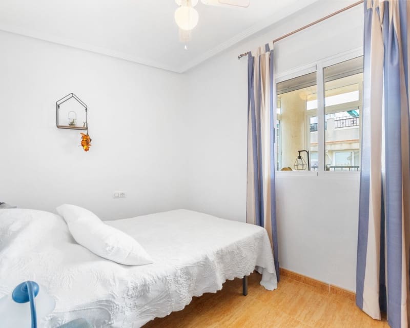 3 bedroom Apartment for sale in Playa Flamenca - € 210,000 (Ref: 9588495)