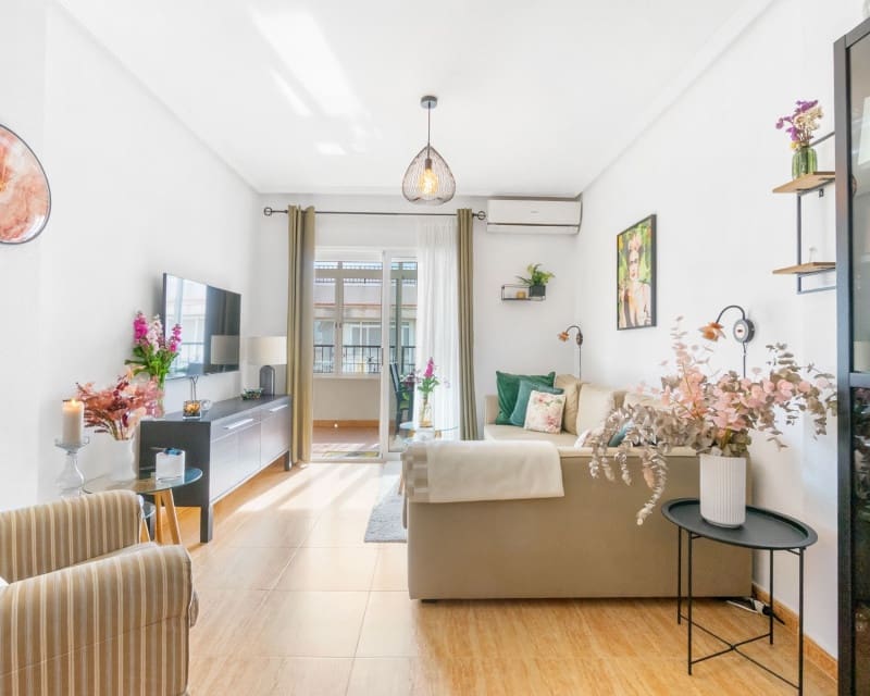 3 bedroom Apartment for sale in Playa Flamenca - € 210,000 (Ref: 9588495)