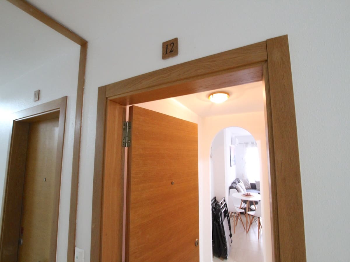 2 bedroom Apartment for sale in Almoradi - € 95,000 (Ref: 9603480)