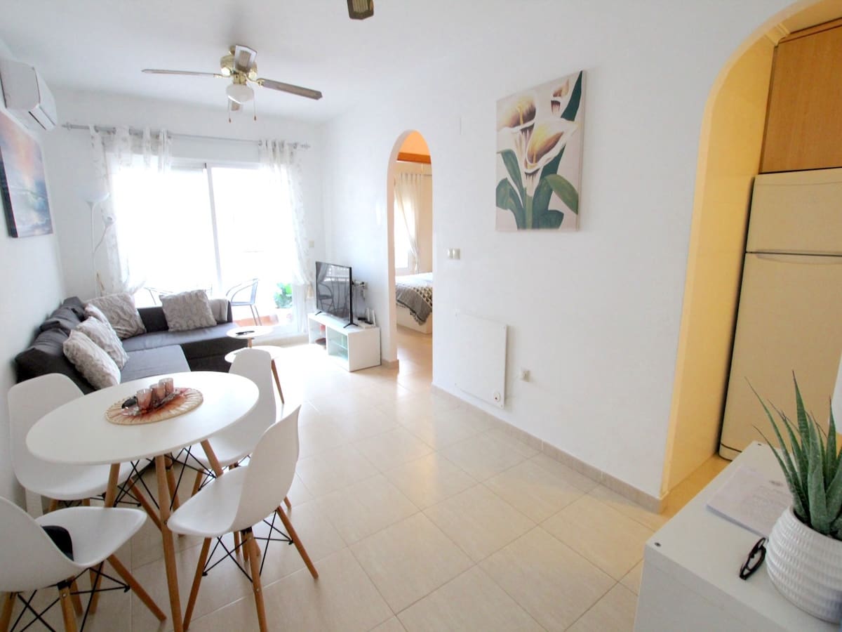 2 bedroom Apartment for sale in Almoradi - € 95,000 (Ref: 9603480)