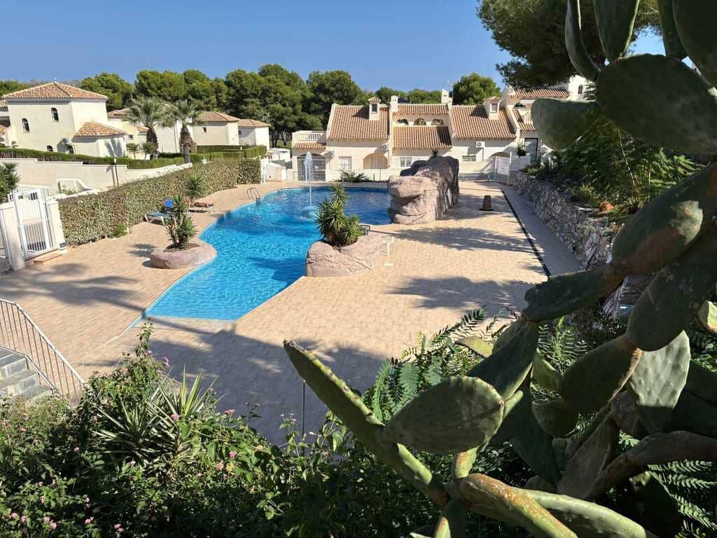 3 bedroom Apartment for sale in Villamartin - € 274,950 (Ref: 9606749)