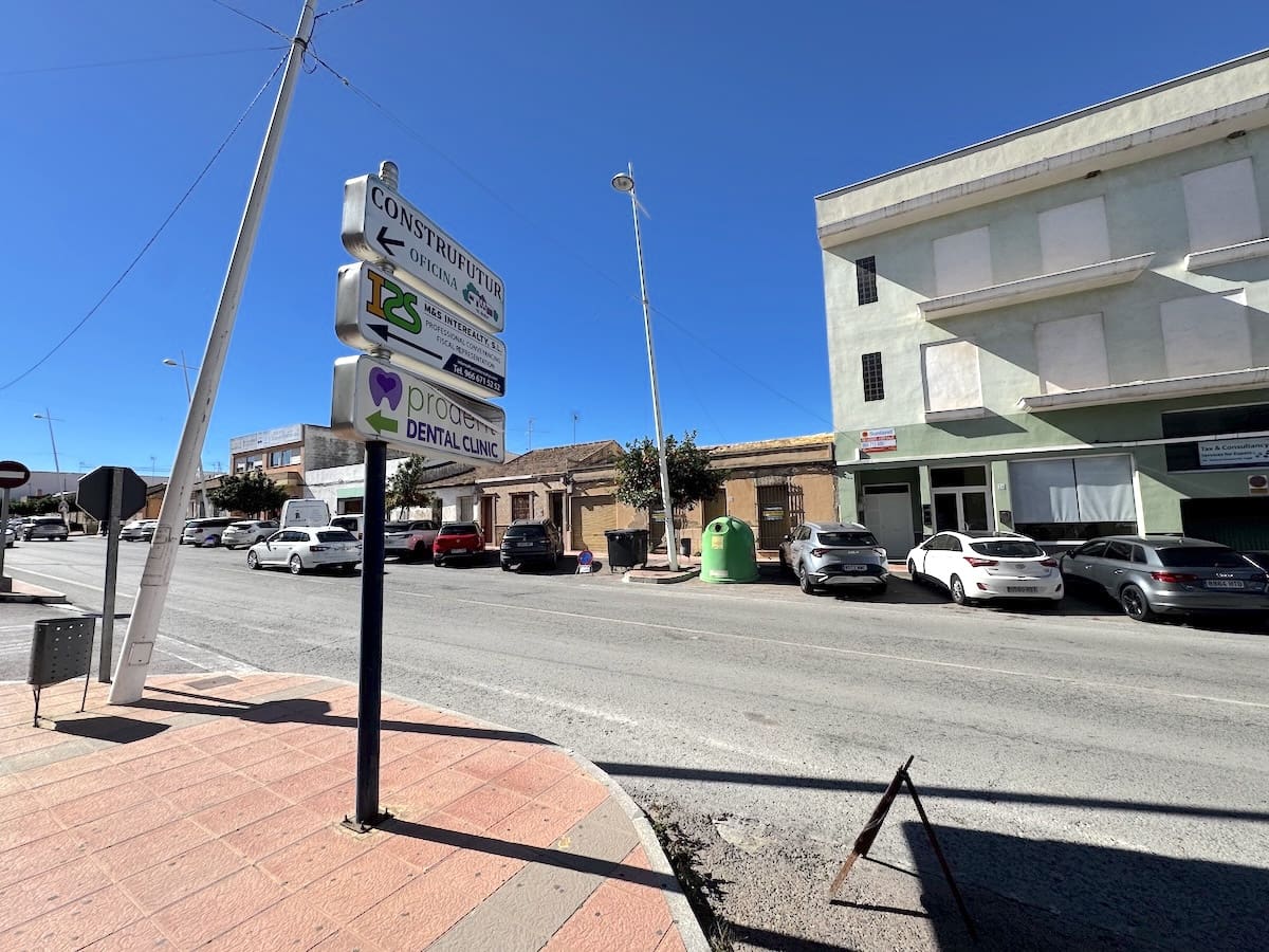 4 makuuhuone Omakotitalo myytävänä paikassa Benijofar - 169 000 € (Ref: 9606750)