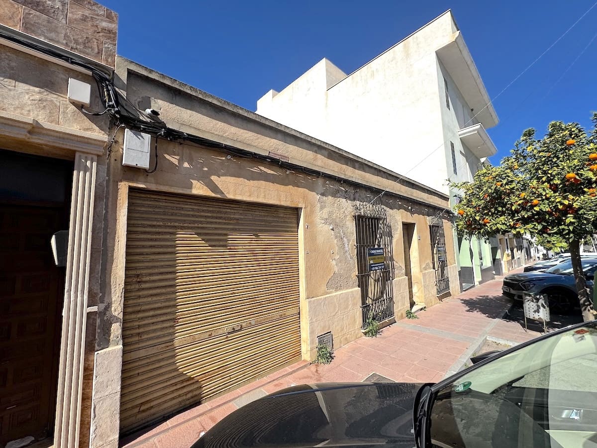 4 makuuhuone Omakotitalo myytävänä paikassa Benijofar - 169 000 € (Ref: 9606750)