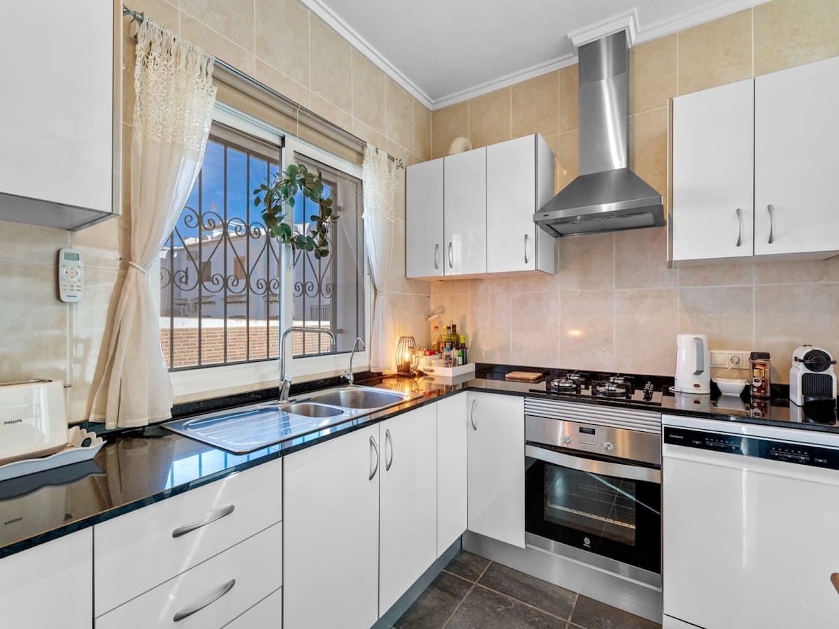 4 makuuhuone Huvila myytävänä paikassa Ciudad Quesada mukana uima-altaan - 449 500 € (Ref: 9609567)