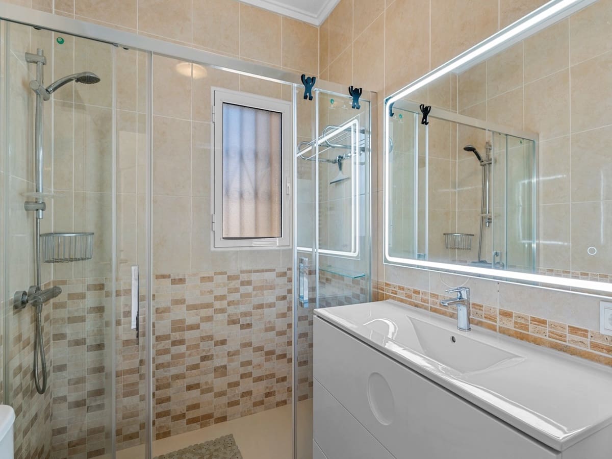 4 makuuhuone Huvila myytävänä paikassa Ciudad Quesada mukana uima-altaan - 449 500 € (Ref: 9609567)