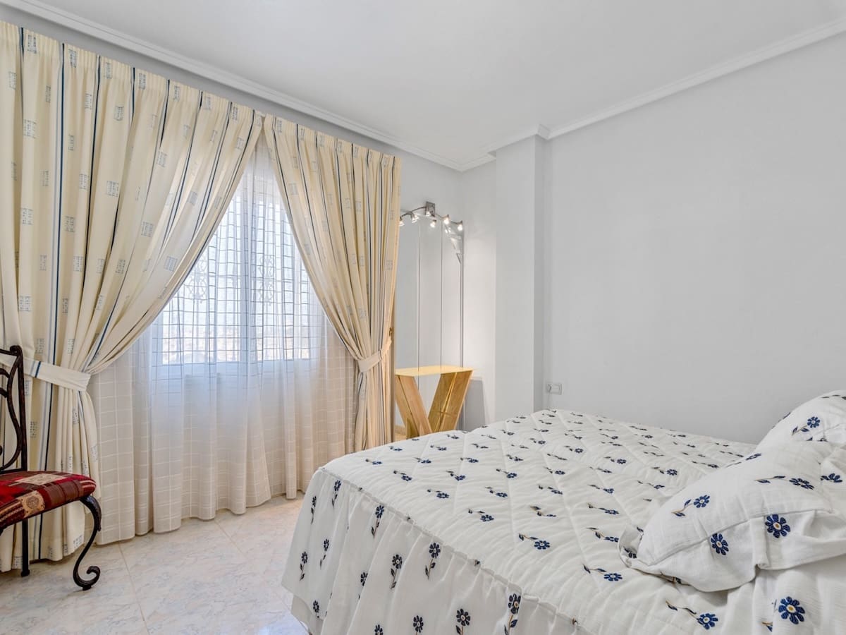 7 makuuhuone Huvila myytävänä paikassa Ciudad Quesada mukana uima-altaan - 690 000 € (Ref: 9610216)