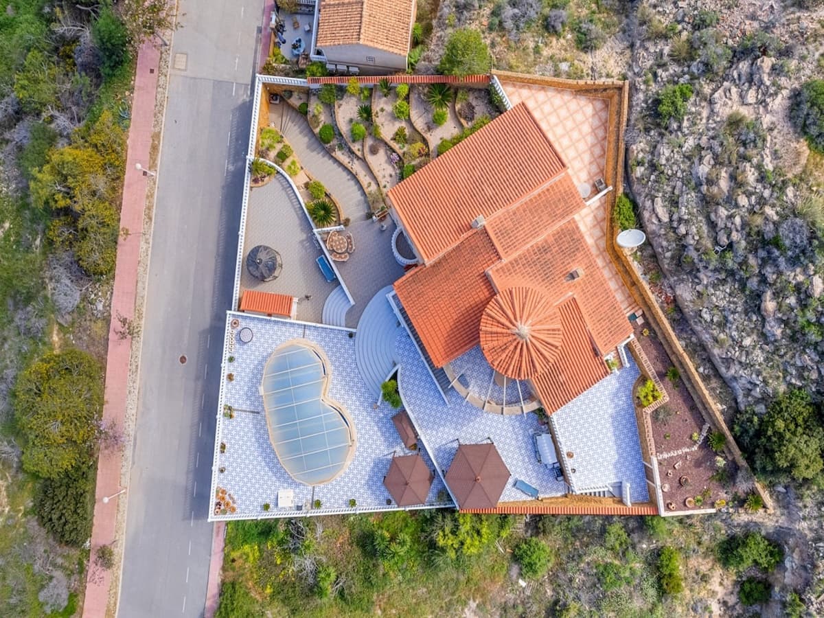 7 makuuhuone Huvila myytävänä paikassa Ciudad Quesada mukana uima-altaan - 690 000 € (Ref: 9610216)