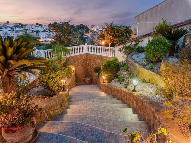 7 makuuhuone Huvila myytävänä paikassa Ciudad Quesada, Rojales mukana uima-altaan - 690 000 € (Ref: 9610216)